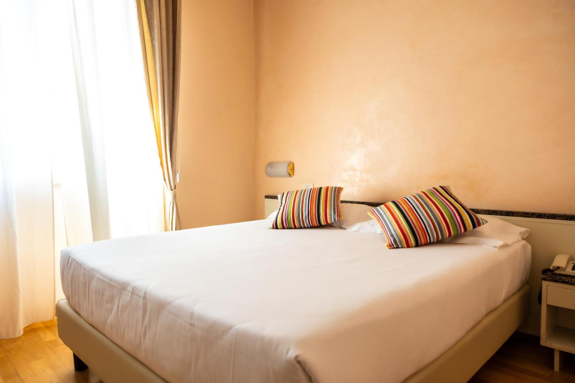 רימיני Hotel Rosabianca מראה חיצוני תמונה