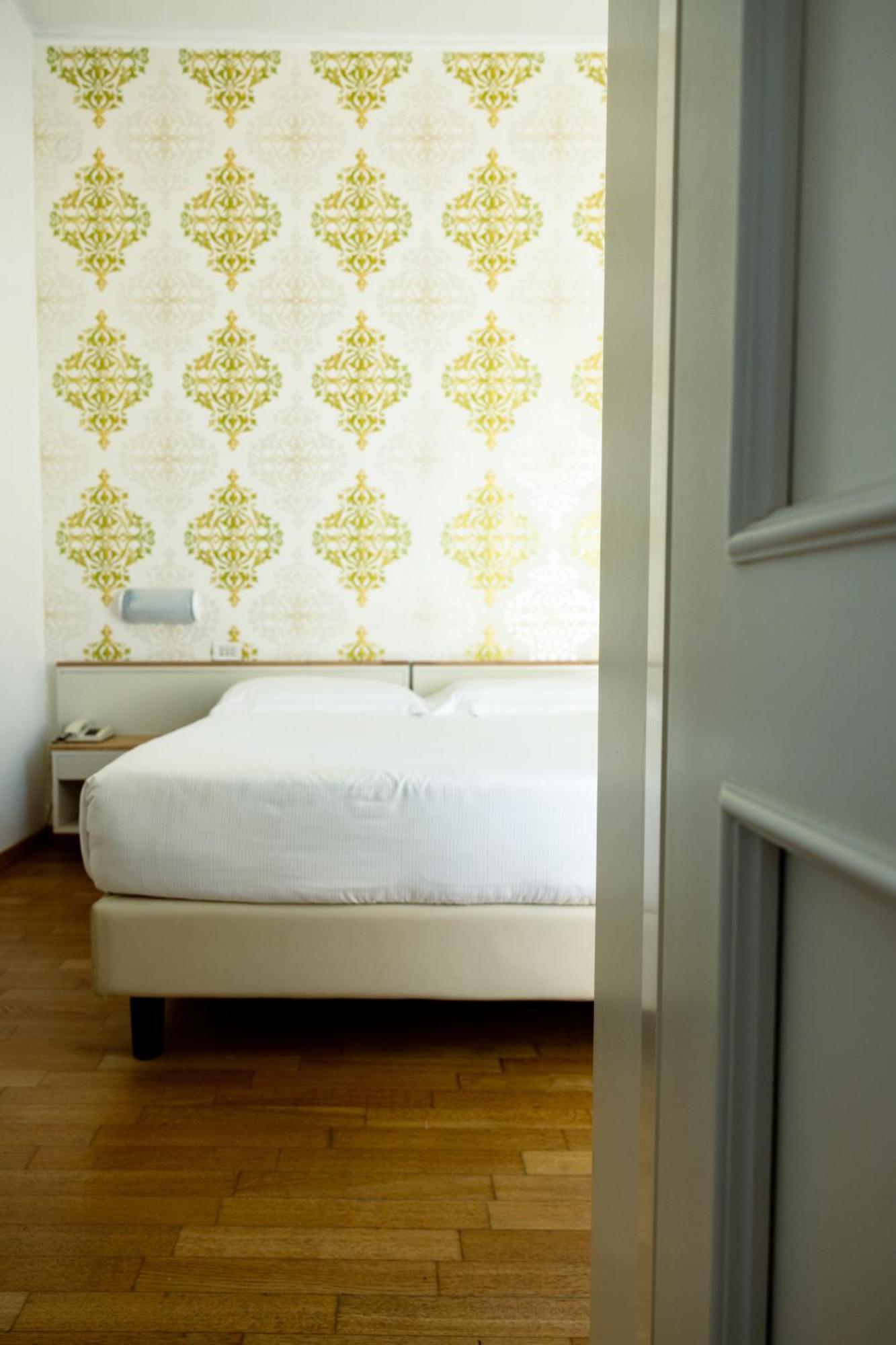 רימיני Hotel Rosabianca מראה חיצוני תמונה
